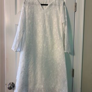 White Long Sleeve V-Neck embroidered lined Sheath Dress- never worn